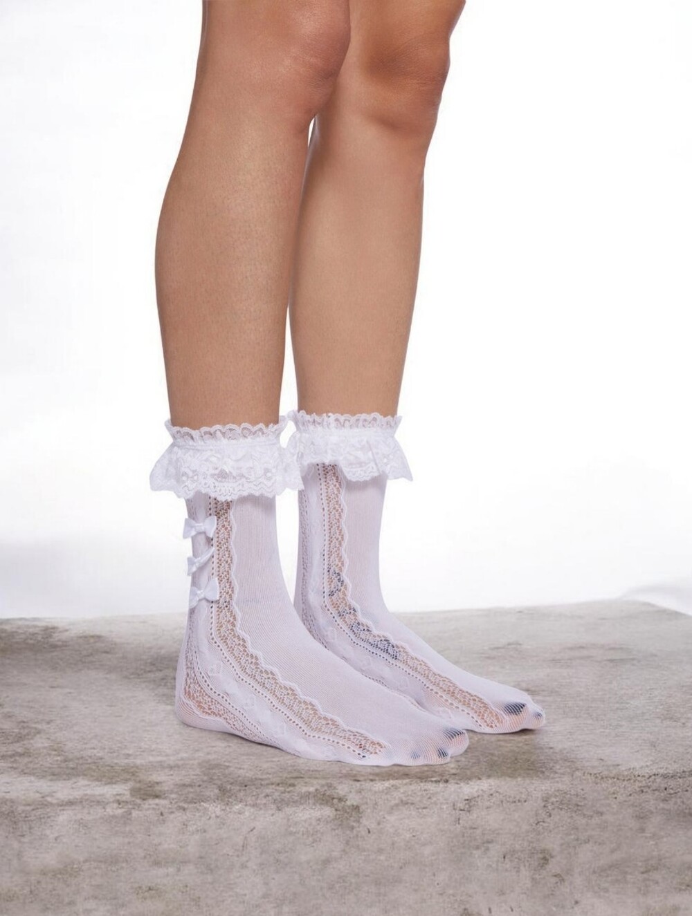 Leg Avenue Shadow Lace Crew Socks White Lace Ruffled Ankle Socks